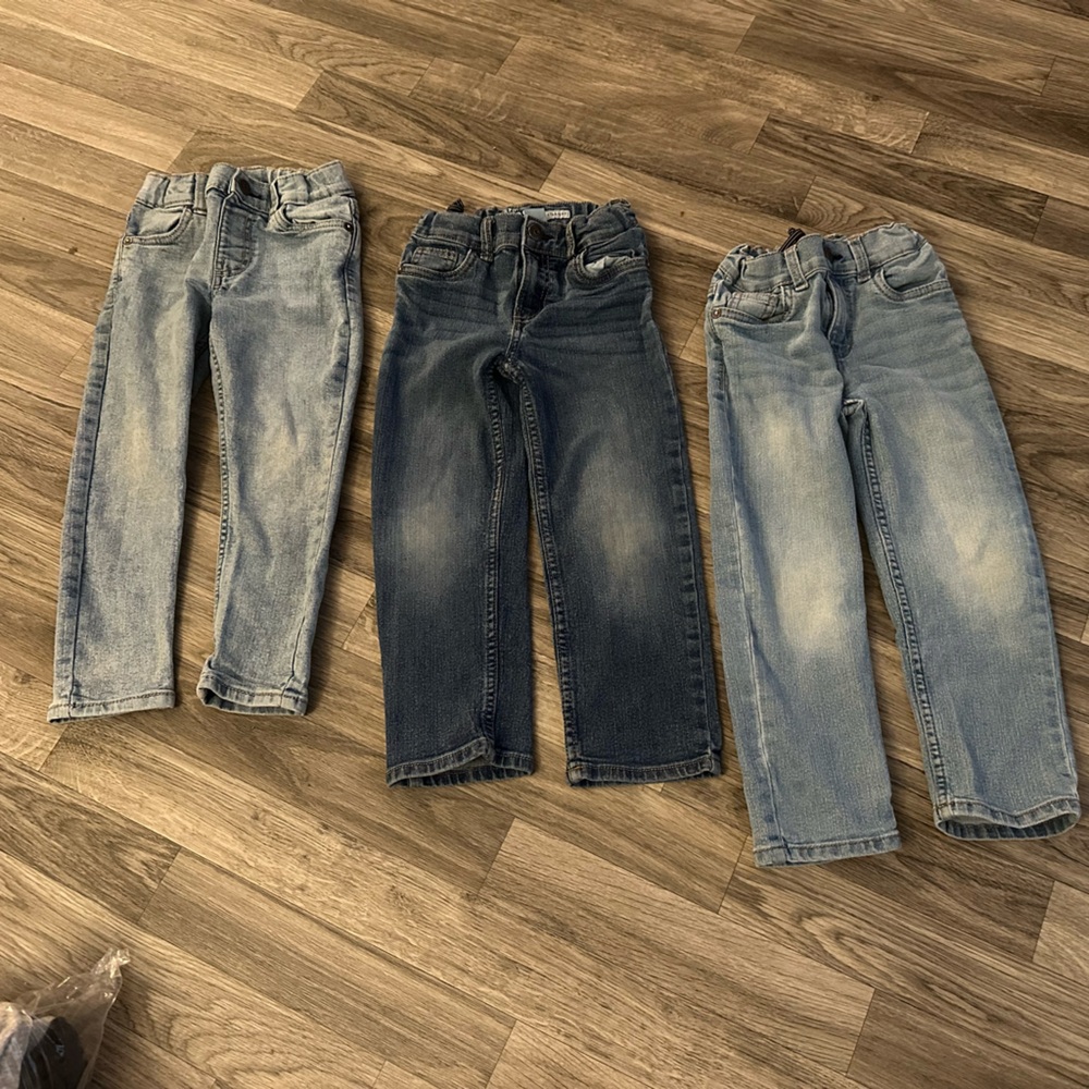 Old Navy Blue Straight Jeans Classic Style